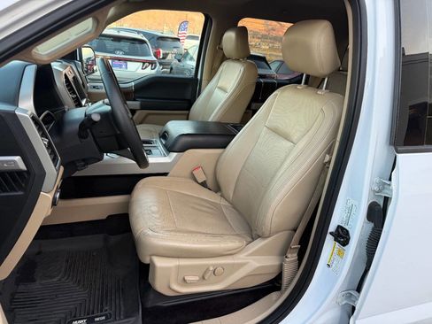 Used 2017 Ford F150 Lariat w/ Equipment Group 501A Mid image 3