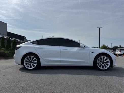 Used 2019 Tesla Model 3 Standard Range Plus RWD image 11
