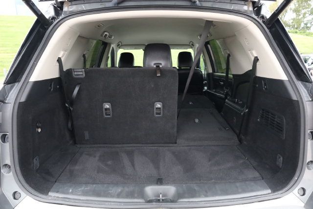 Used 2024 Nissan Pathfinder SL AWD/4WD image 30