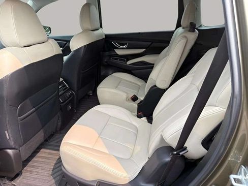 Used 2022 Subaru Ascent Limited w/ Technology Package AWD/4WD image 6