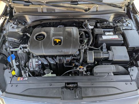 Used 2022 Kia Forte LXS image 29