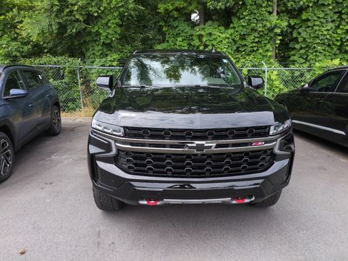Used 2021 Chevrolet Tahoe Z71 w/ Z71 Off-Road Package AWD/4WD image 2