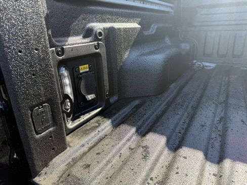 New 2026 Ford Maverick Lariat w/ Black Appearance Package image 9