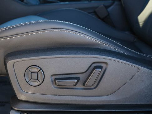 New 2025 Audi Q3 2.0T Premium image 33