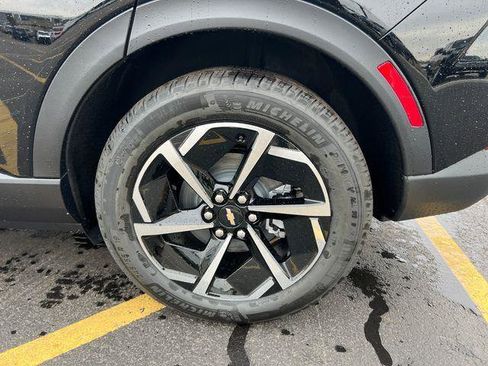 New 2026 Chevrolet Equinox EV LT image 27