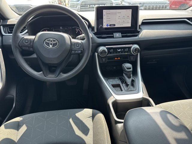 Used 2024 Toyota RAV4 XLE FWD image 25