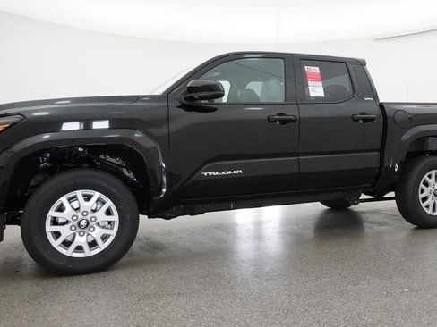 New 2026 Toyota Tacoma SR5 image 15