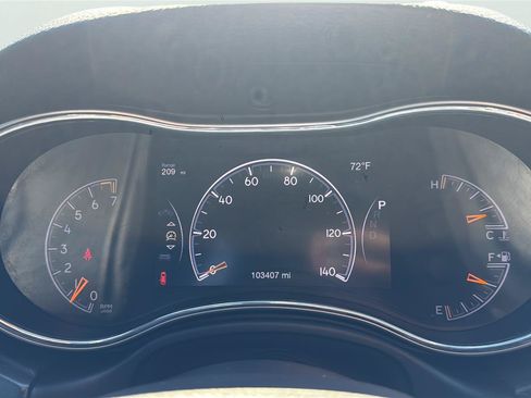 Certified 2018 Jeep Grand Cherokee Altitude AWD/4WD image 25