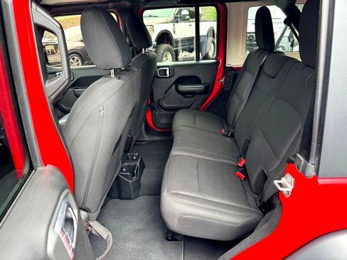 Used 2018 Jeep Wrangler Unlimited Sport S image 12