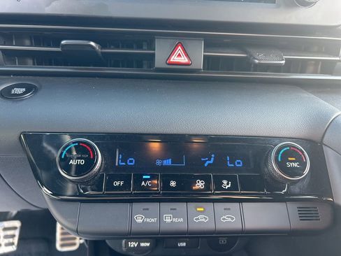 New 2025 Hyundai Elantra Sport FWD image 16