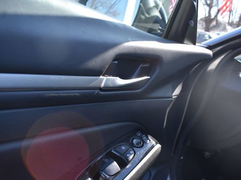 Used 2025 Nissan Altima 2.5 SR image 14