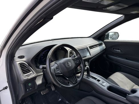 Used 2022 Honda HR-V Sport image 9
