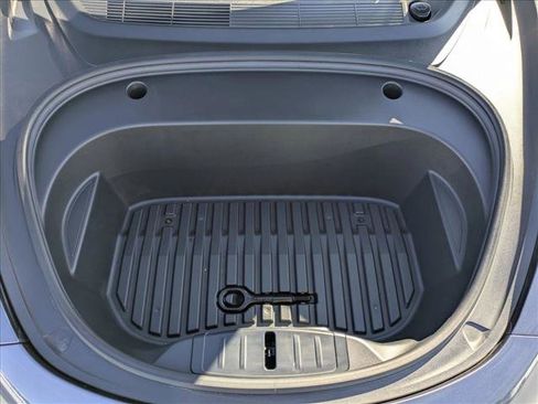 Used 2021 Tesla Model 3 Performance image 23