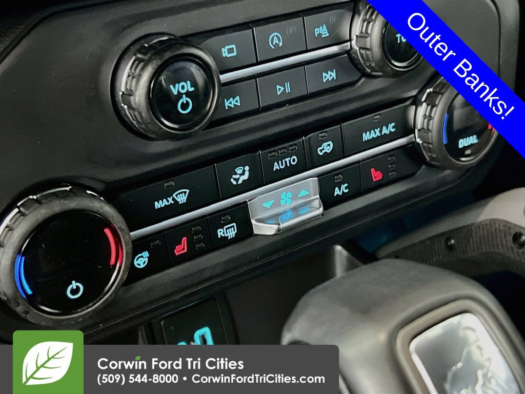 Used 2024 Ford Bronco Outer Banks AWD/4WD image 8