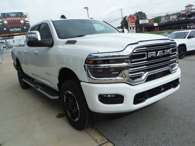 Used 2026 RAM 2500 Laramie AWD/4WD image 10
