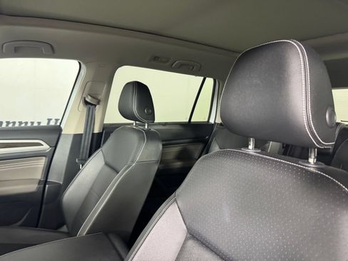 Used 2023 Volkswagen Atlas SE w/ Panoramic Sunroof Package FWD image 10