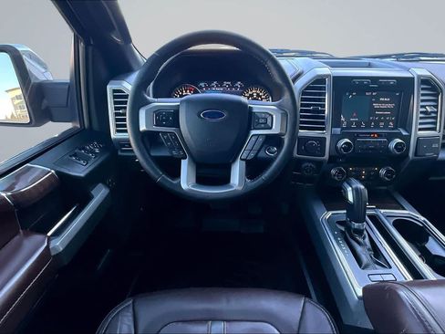 Used 2016 Ford F150 Platinum w/ Technology Package AWD/4WD image 15