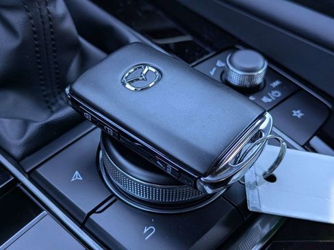 New 2026 MAZDA MAZDA3 2.5 S Hatchback w/ Premium Pkg image 32