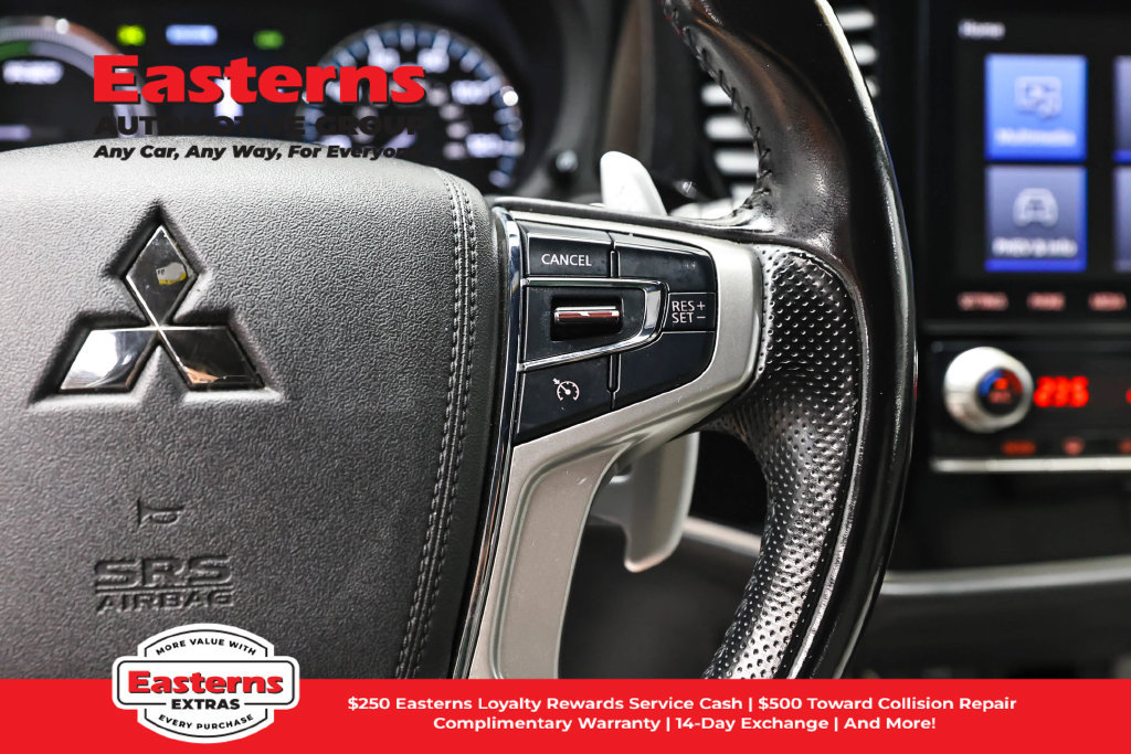 Used 2020 Mitsubishi Outlander SEL AWD/4WD image 16