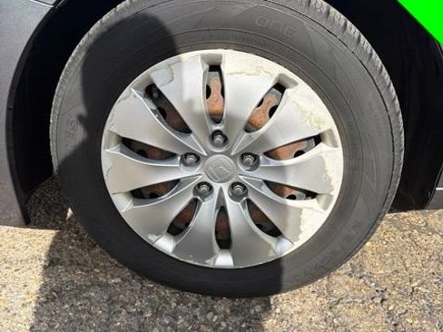 Used 2012 Honda Accord LX image 2