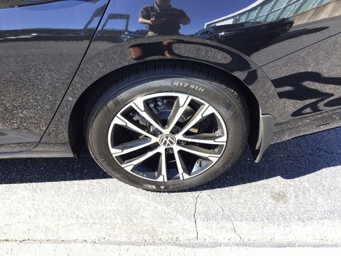 Used 2024 Volkswagen Jetta Sport FWD image 22