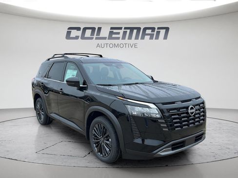 New 2026 Nissan Pathfinder SL image 3