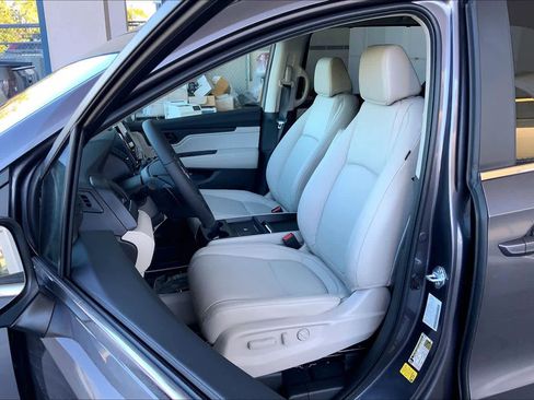 New 2026 Honda Odyssey EX-L image 7