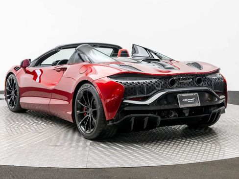 New 2026 McLaren Artura image 4