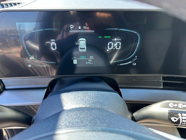 Used 2025 Kia Sportage EX AWD/4WD image 29
