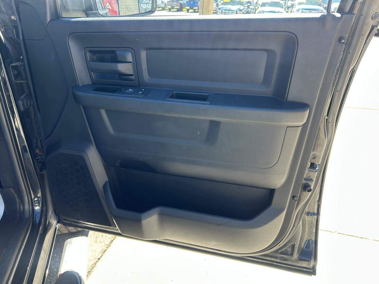 Used 2014 RAM 1500 Express w/ Black Ram 1500 Express Group AWD/4WD image 16