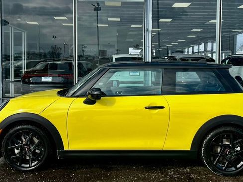 Used 2025 MINI Cooper S image 2