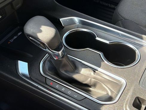 Used 2023 Chevrolet Traverse LT image 27