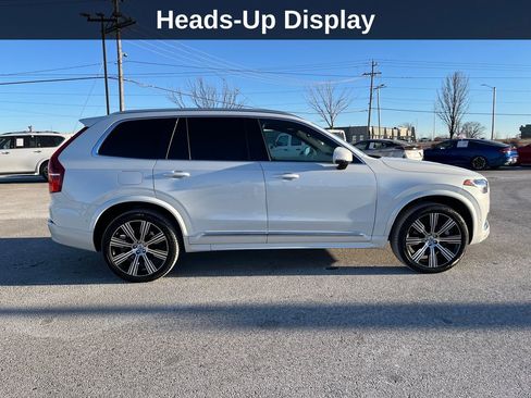 Used 2025 Volvo XC90 T8 Ultra w/ Protection Package Premier image 9