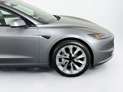 Used 2025 Tesla Model 3 Long Range RWD image 44