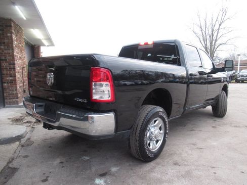 Used 2024 RAM 3500 Tradesman w/ Chrome Appearance Group image 12