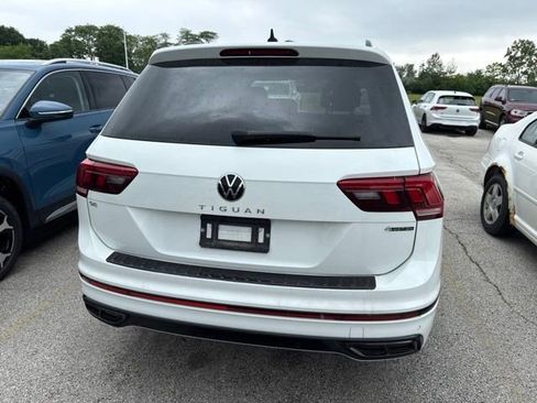 Used 2022 Volkswagen Tiguan SE R-Line AWD/4WD image 4
