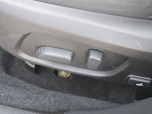 Used 2017 Subaru Forester 2.5i Limited image 22