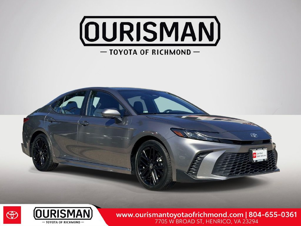 Certified 2025 Toyota Camry SE FWD image 1