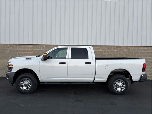 New 2026 RAM 2500 Tradesman AWD/4WD image 5