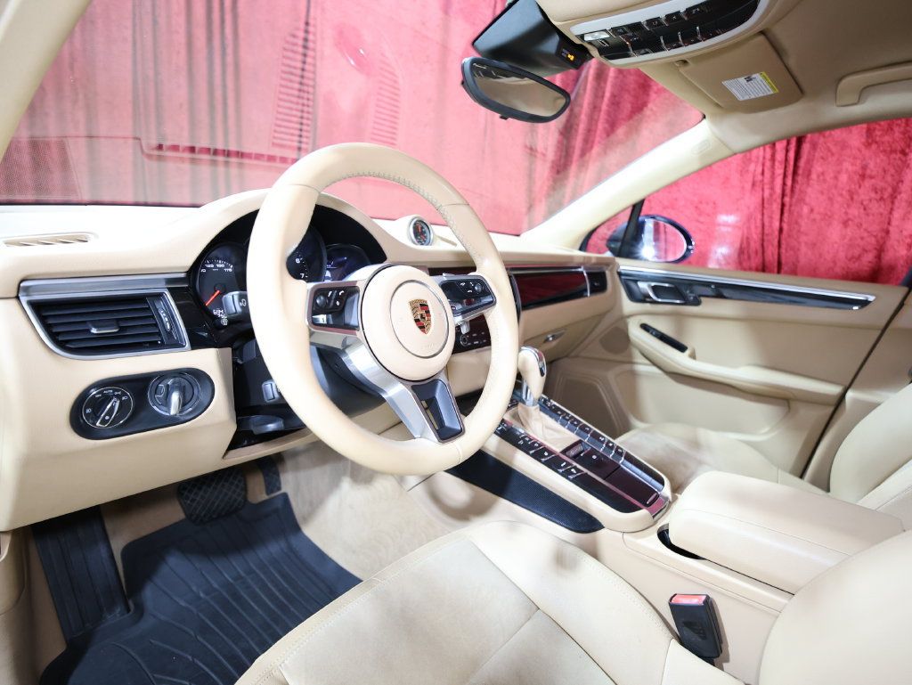 Used 2017 Porsche Macan AWD/4WD image 12