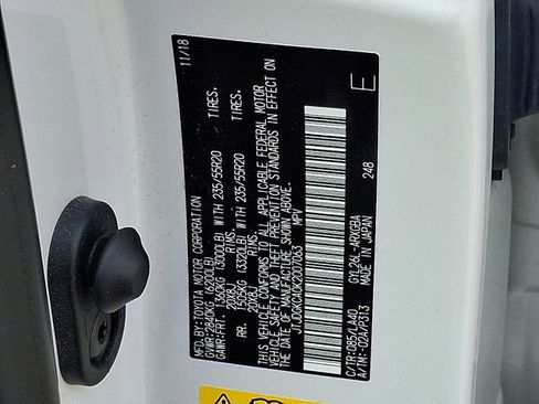 Used 2019 Lexus RX 450hL Luxury w/ Accessory Package image 27