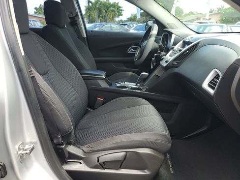Used 2013 Chevrolet Equinox LS image 34