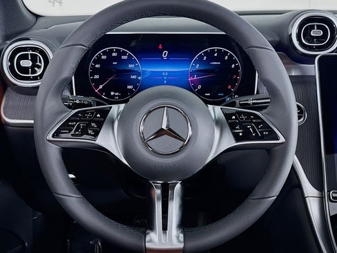New 2026 Mercedes-Benz GLC 300 image 17