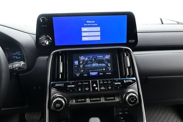 Used 2025 Lexus LX 700h Overtrail AWD/4WD image 7