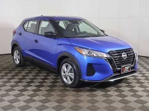 Used 2024 Nissan Kicks S FWD image 2