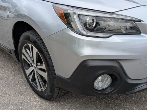 Used 2019 Subaru Outback 3.6R Limited image 2