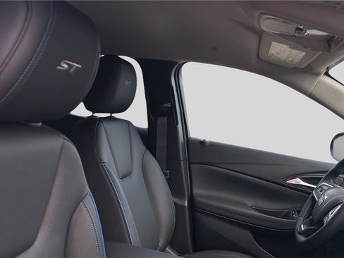 New 2026 Buick Encore GX Sport Touring image 24