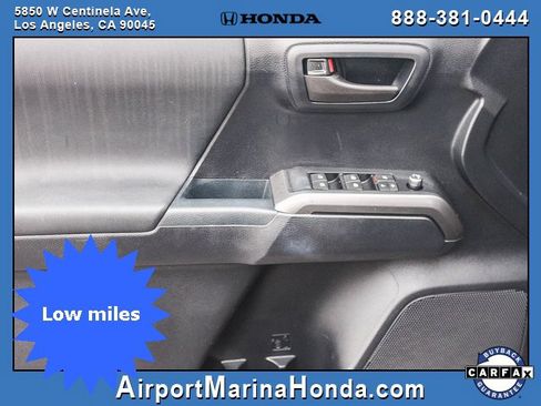 Used 2017 Toyota Tacoma TRD Off-Road image 24