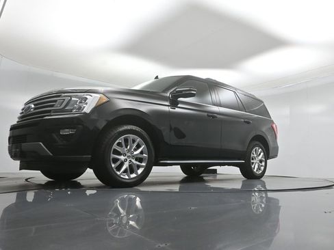 Certified 2021 Ford Expedition XLT RWD image 48