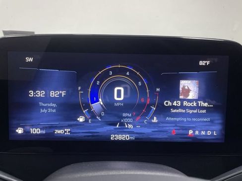 Used 2025 Chevrolet Traverse LT AWD/4WD image 15